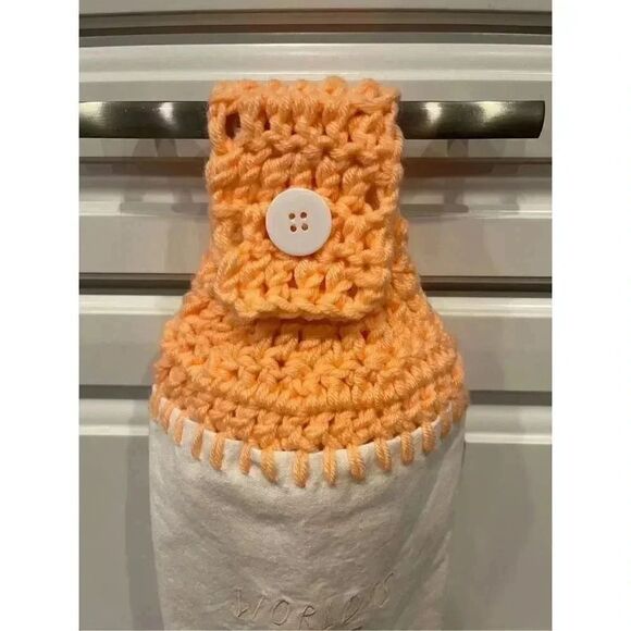 Crochet Top Kitchen Towel- World’s Best Bonus Mom - Picture 3 of 4